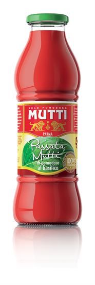 Mutti Passata with Basil